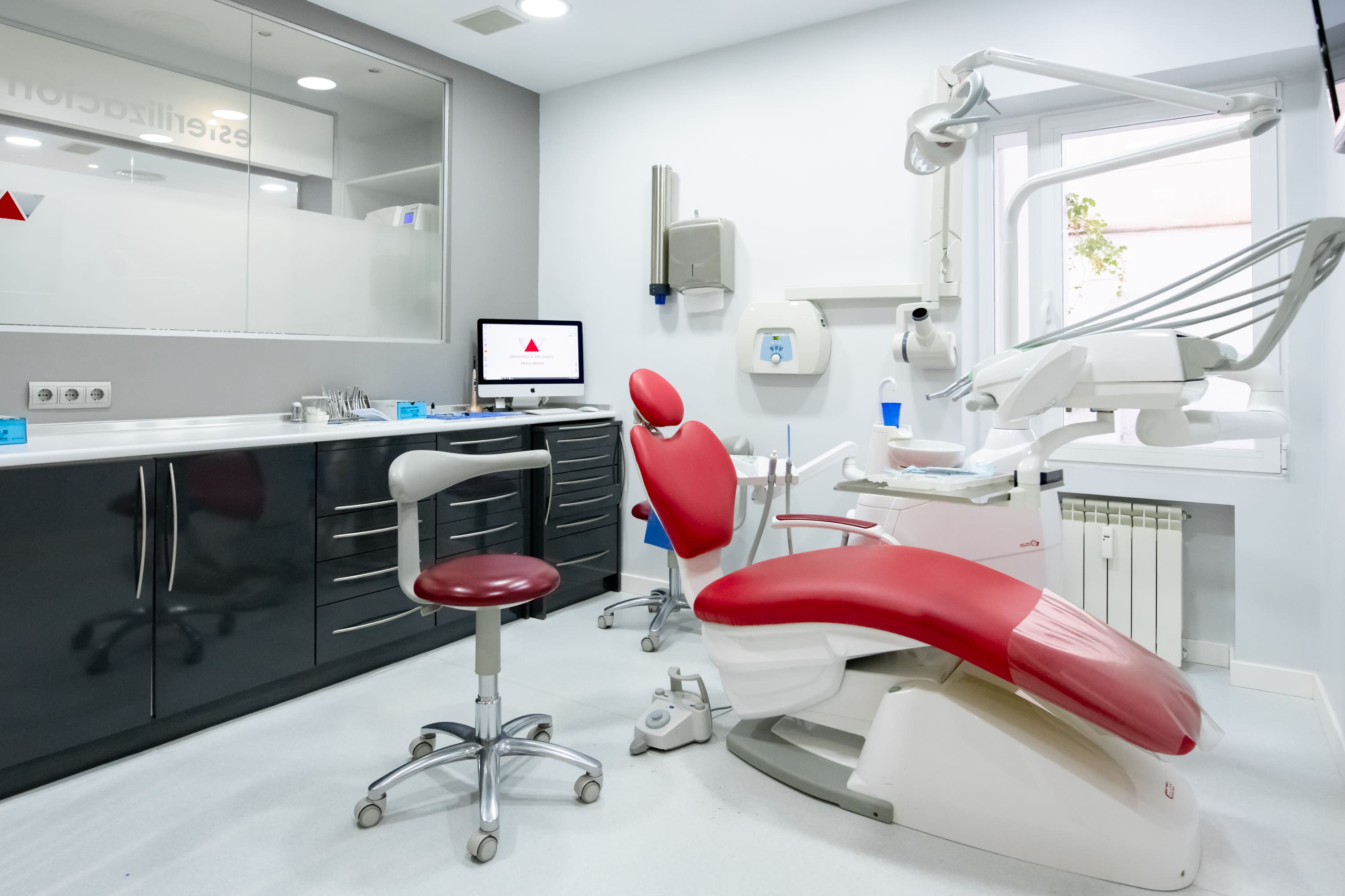 Clínica dental Delgado y Delgado Dentista Madrid Consulta dentista