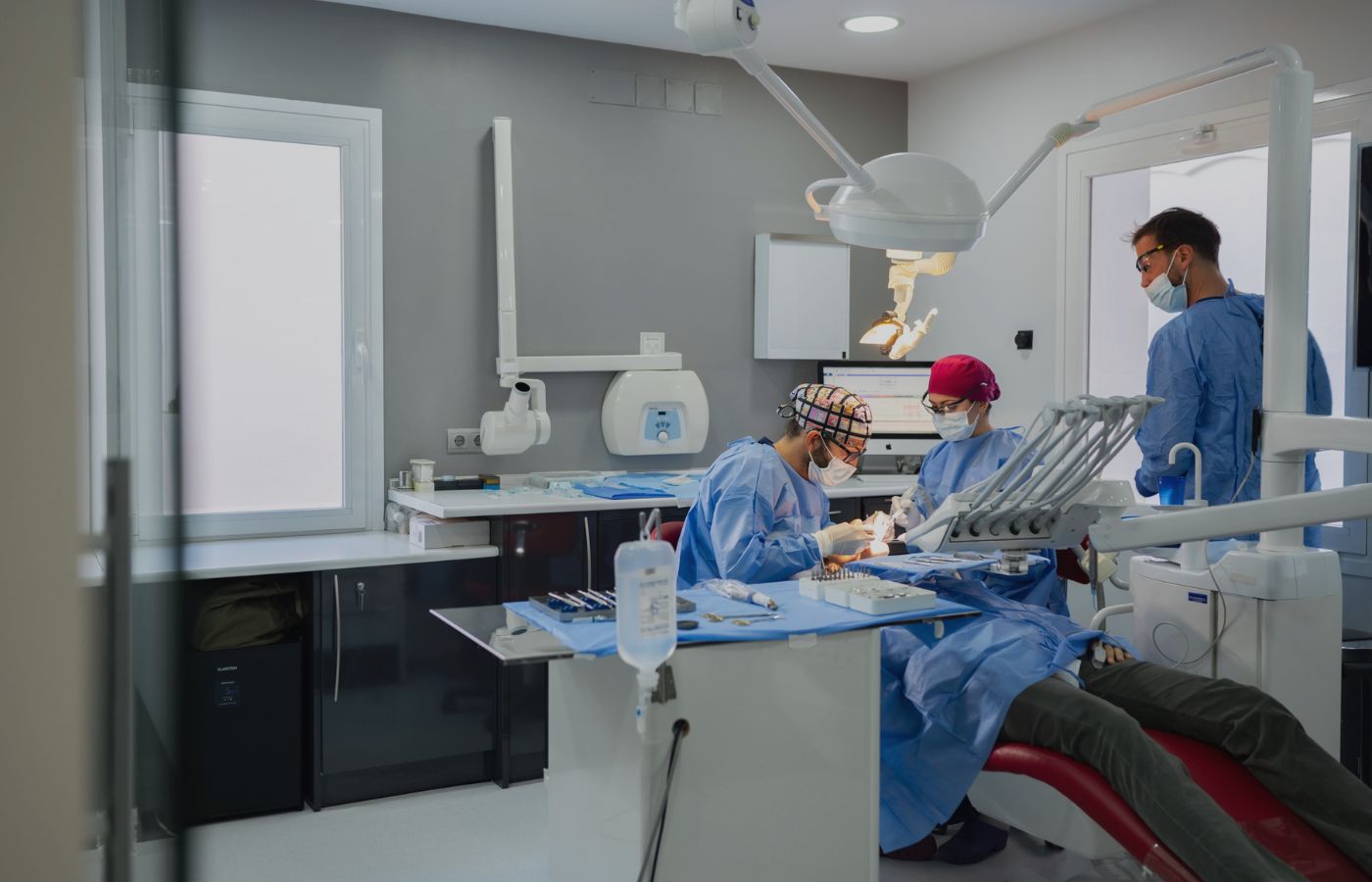 Equipo médico Clínica dental Delgado y Delgado Dentista Madrid Barrio de Salamanca